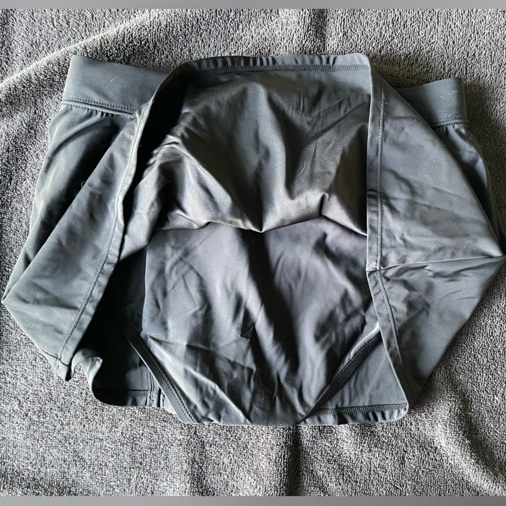 Brand new with tags black Aqua Green swim skirt size medium - Picture 4 of 5